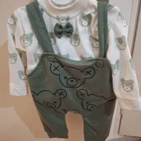 لباس با دو عدد جوراب نو نو