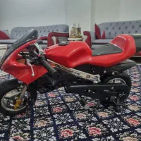 موتور بنزینی بچگانه