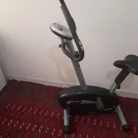 دوچرخه ثابت ورزشی