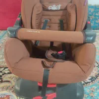 صندلی توی ماشین برای کودک