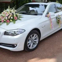 تزیین ماشین عروس با قیمت استثنایی