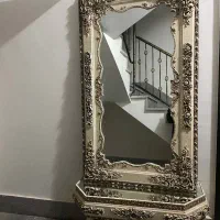 آیینه و کنسول