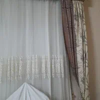 پرده باعرض ۱۰ متر که مناسب پنجره‌ها عرض ۳ تا۴ متر