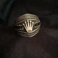 انگشتر نقره با نگینهای مشکی ثابت