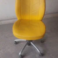 صندلی اداری درحدنو
