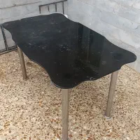 میز عسلی با میز صبحانه‌خوری باهم