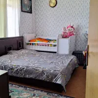 ویلایی.طبقه دوم.در به ساختمان.نما و نورپردازی.