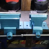 گیره رومیزی فولادی. تولید تعمیرو تعویض پیچ گیره