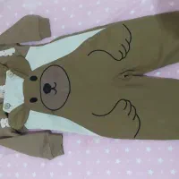 مقدار زیادی لباس بچه