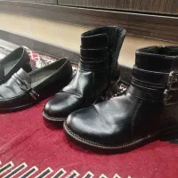 یک عدد بوت و یک عدد کفش زنانه به فروش میرسد
