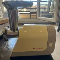 چرخگوشت اصل مولی‌نکس کم کارکرد