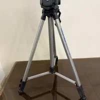 سه پایه دوربین
