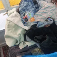 لباس زنانه به تعداد زیاد