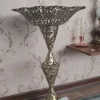 جا میوه ای کنار سالنی