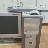 کیس و مانیتور