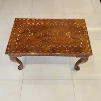 میز‌هندی‌ آنتیک منبت‌کاری‌شده با‌ آج‌فیل