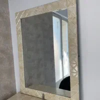 آینه دراور یا آینه کنسول کرم رنگ ۱/۹۰۰ تومن|بوفه، ویترین، کنسول|تهران, فردوس|دیوار
