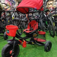 سه چرخه قرمز