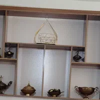 قفسه کتاب یا دکوری