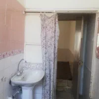 منزل دربستی بر روی ۲۰متری خسروزاده|اجارهٔ خانه و ویلا|شیراز, تحویلی|دیوار