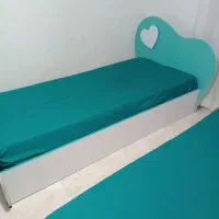 تخت خواب(دو عدد)|تخت و سرویس خواب|رشت, یخسازی|دیوار