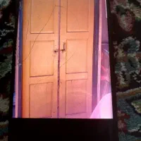 درب|کلکسیون اشیاء عتیقه|سیرجان, |دیوار