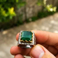 انگشتر زمرد زامبیا زیر قیمت
