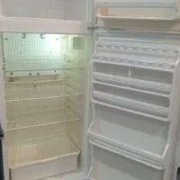 یخچال فریزر آیسان درحد نونو بدون هیچ مشکلی