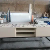 میز تی وی هایگلاس جاکفشی