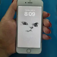گوشی آیفون 8