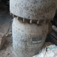 دو عدد جعبه دنده  و آب ریز سالم