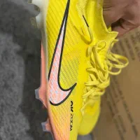 استوک فوتبال نایک مرکوریال کلاس A|کیف، کفش، کمربند|اندیشه, اندیشه فاز ۱|دیوار