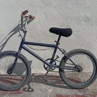 دوچرخه بی‌ام‌ایکس bmx کاملاً سالم دو عدد پرچم|دوچرخه، اسکیت، اسکوتر|نظرآباد, شهرک سید جمال الدین|دیوار