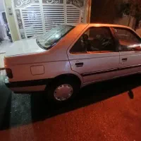 پژو 405 نقره‌ای