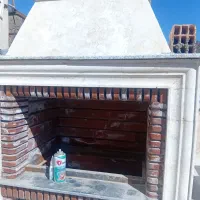 استا بنا تمامی کارهای بنایی انجام میشود.