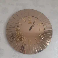 ساعت آینه ای