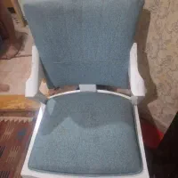 میز ناهار خوری ۶نفره با ۴صندلی