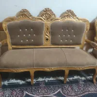 مبل سلطنتی طلایی