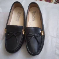 یک جفت کفش زنانه