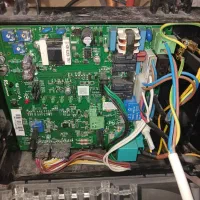 تعمیرکارتعمیر سرویس پکیج بوتان ایران رادیاتور لورچ|آبگرمکن، پکیج، شوفاژ|هشتگرد, هشتگرد قدیم|دیوار