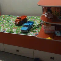 تخت و تشک و میز