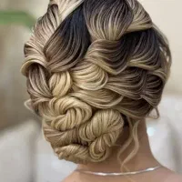 آموزشگاه تخصصی فنی حرفه ایی آرایشگری با ۸۰٪ تخفیف|خدمات آرایشگری و زیبایی|کاشان, رجایی|دیوار