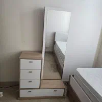 تخت وآینه کنسول با تشک|تخت و سرویس خواب|تهران, امیر بهادر|دیوار