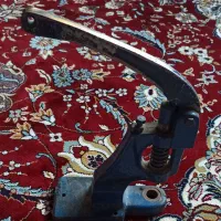 دستگاه دکمه زنی