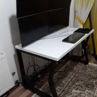میز کامپیوتر