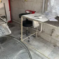 به یع فروشنده خانوم جهت فروش نان