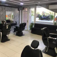 ارایشگر جهت اجاره صندلی و درصدی