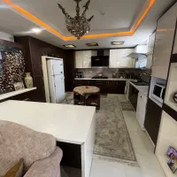 آپارتمان ۱۸۰متر ۴طرف نور ۳خواب چهارباغ خواجو طبقه۴