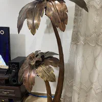 اباژور نخل فلزی ایستاده