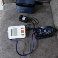 فشارسنج سالم وتمیز و دقیق وسخنگو